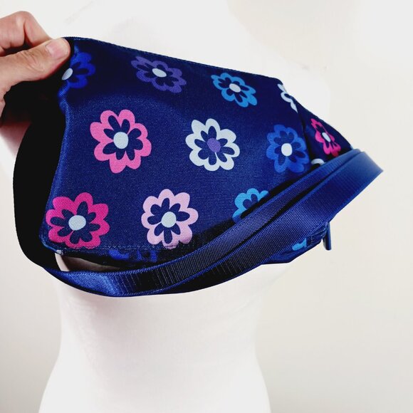 Very Bradley Blue Flowered Belt Bag 7.5 " X 7" Ellie Flowers, Fanny Pack - Picture 9 of 15